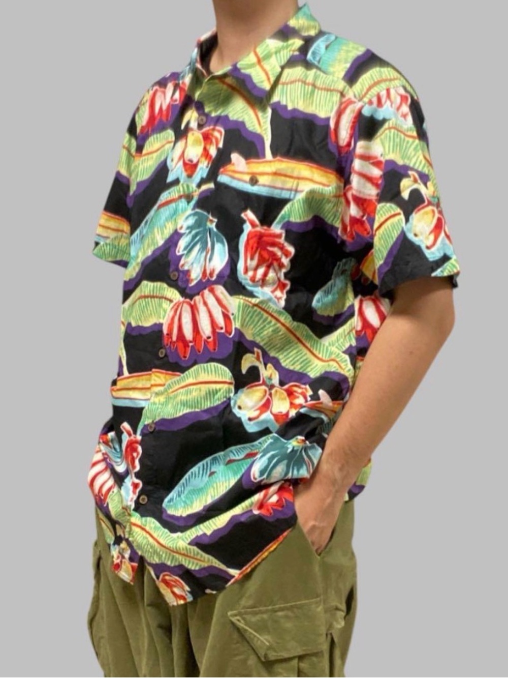 Patagonia Pataloha Men’s Size L Malihini Hawaiian Shirt 88 Bananas Black Leaves